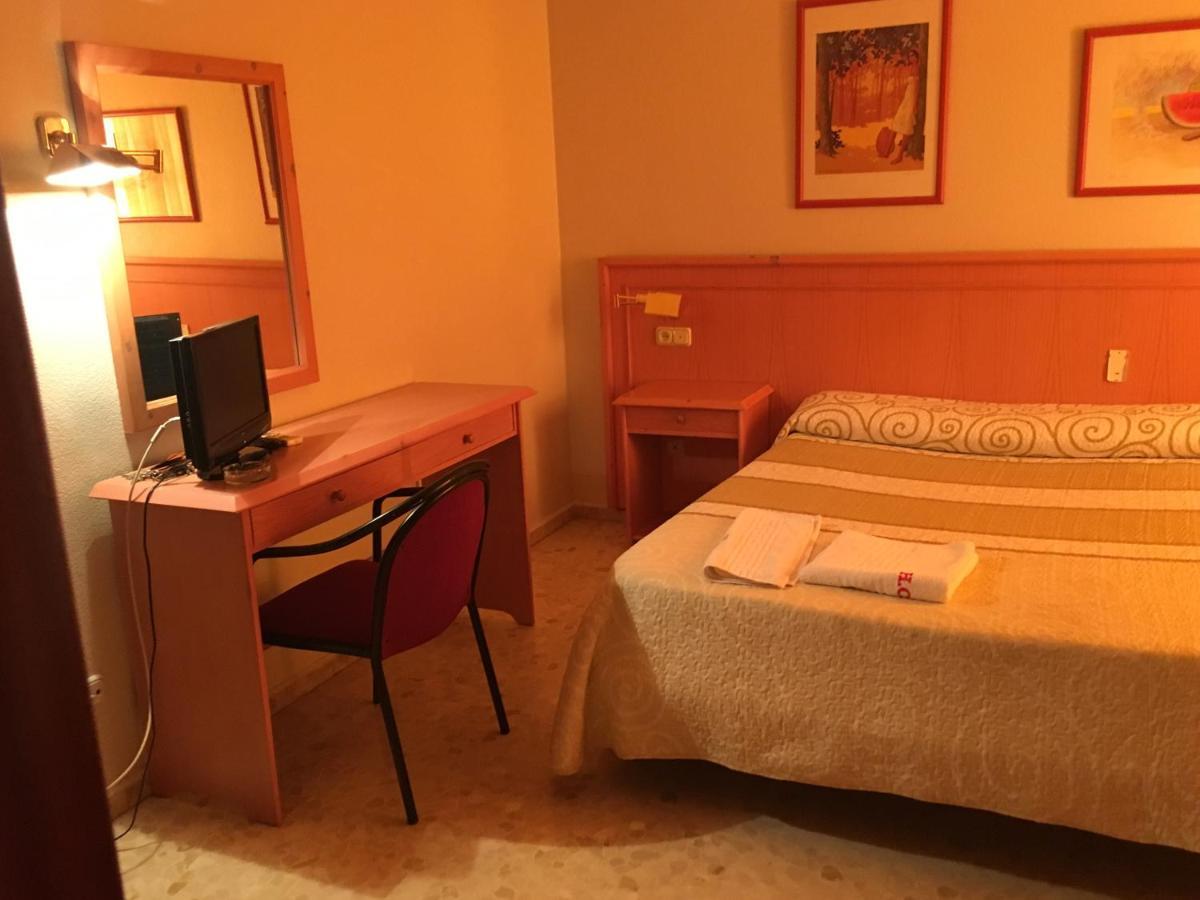 Hostal Carlos III エル・エヒド エクステリア 写真